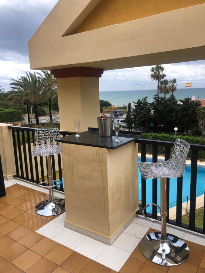 Beachfront Apartment - Sea Views - 马尔韦利亚 外观 照片