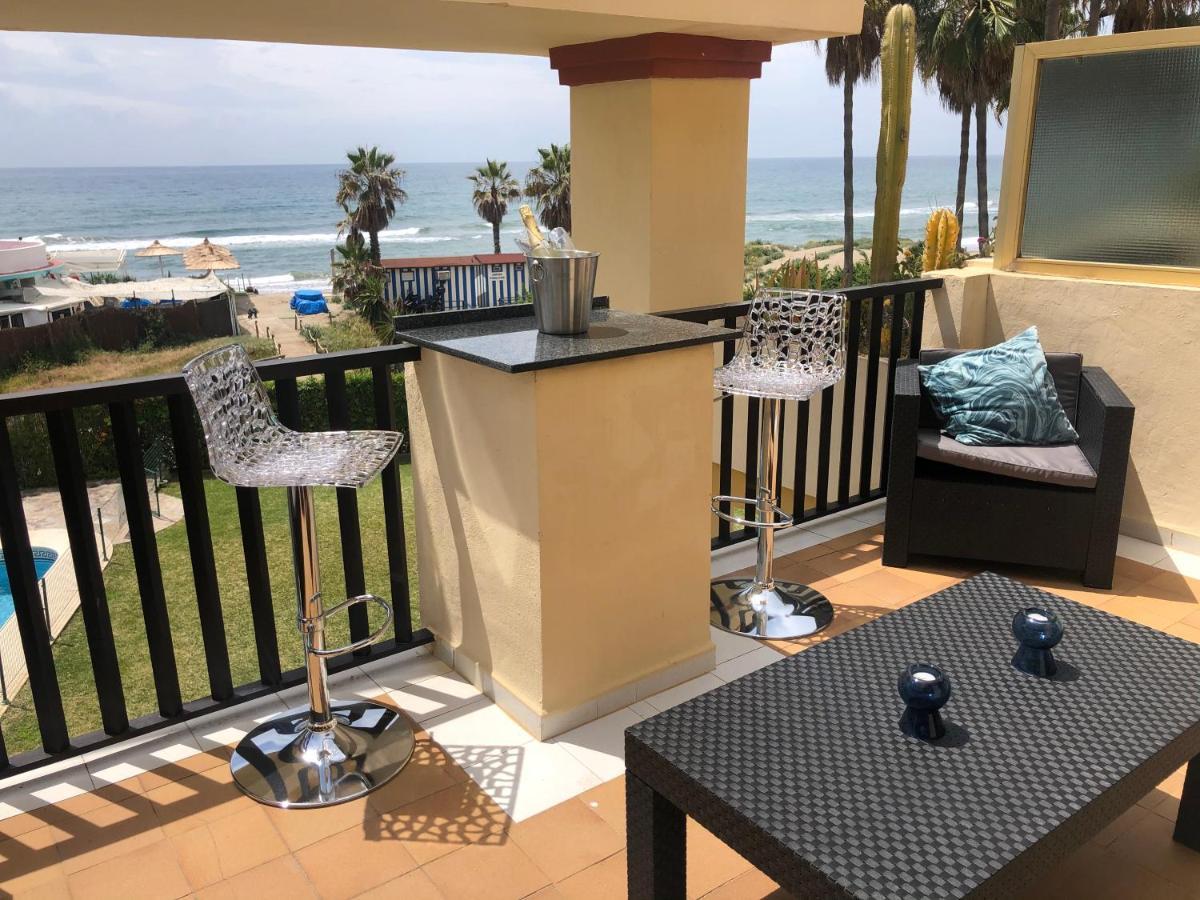 Beachfront Apartment - Sea Views - 马尔韦利亚 外观 照片
