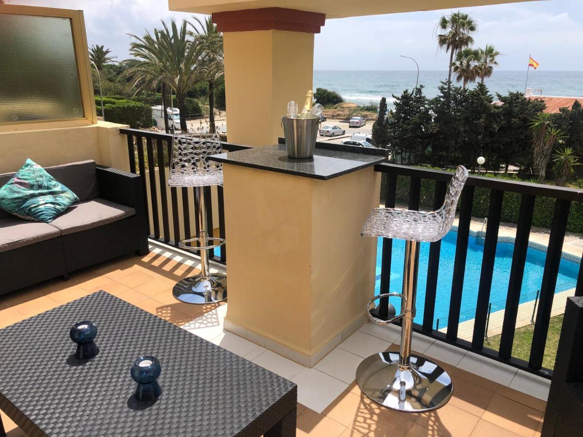 Beachfront Apartment - Sea Views - 马尔韦利亚 外观 照片
