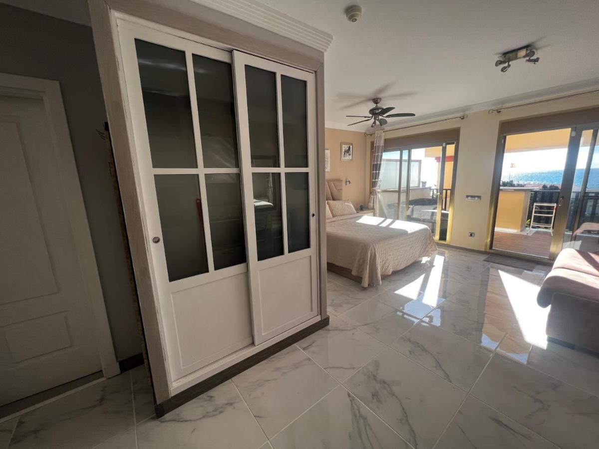 Beachfront Apartment - Sea Views - 马尔韦利亚 外观 照片
