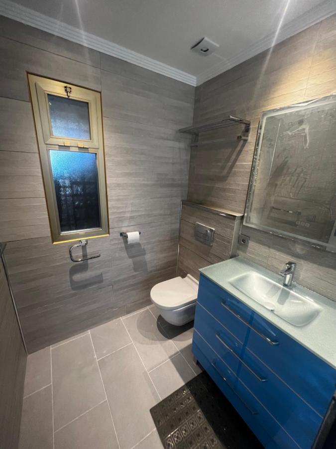 Beachfront Apartment - Sea Views - 马尔韦利亚 外观 照片